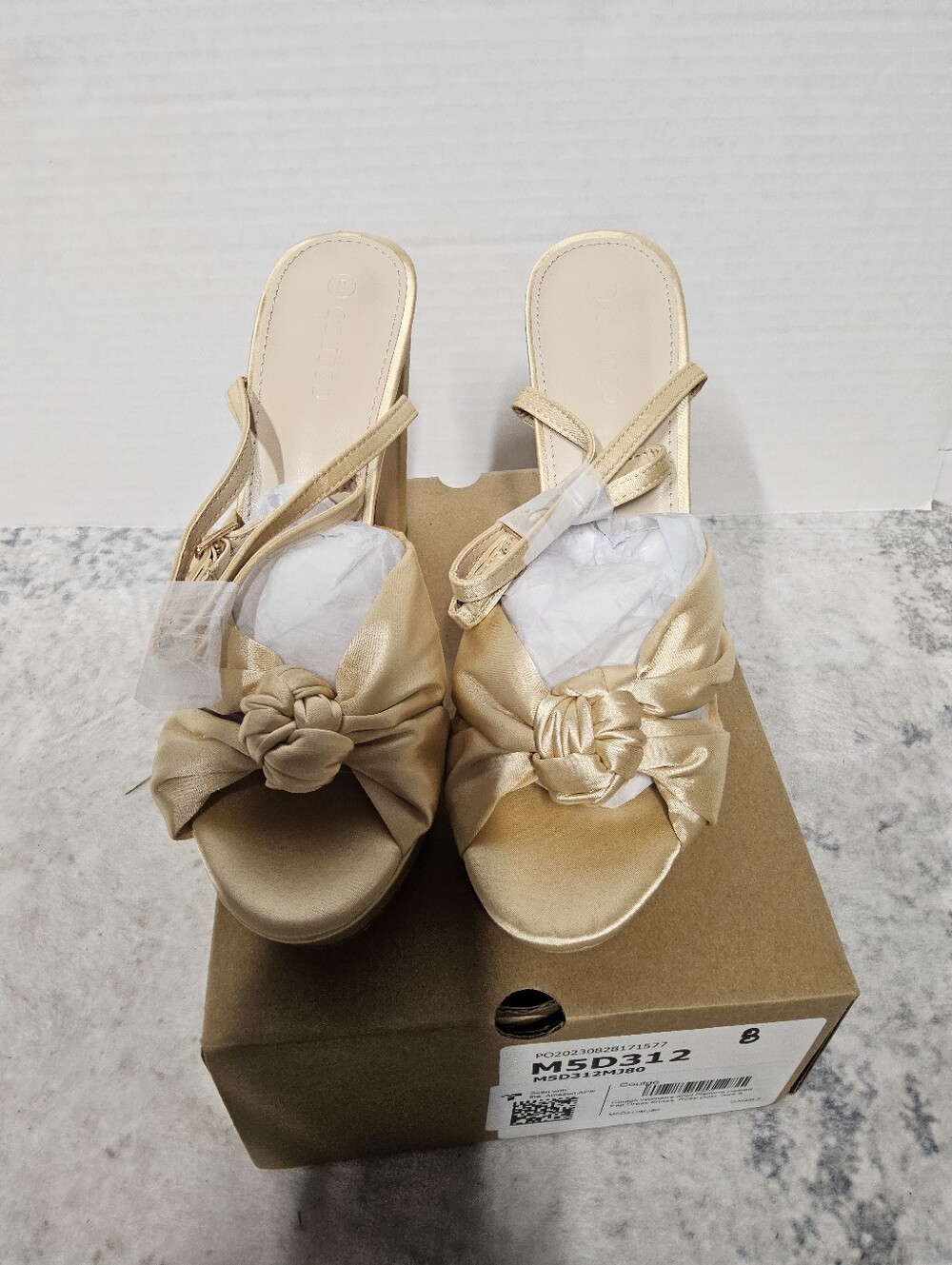 NWOT Coutgo Satin Like Knot Strappy Sandals in Rose Gold